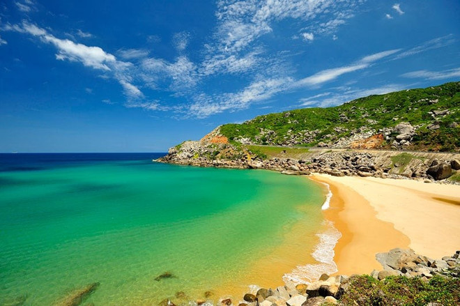 Plage à Mui Dien. Photo: dulichviet.com.vn mui-dien-dulichvietcomvn.jpg