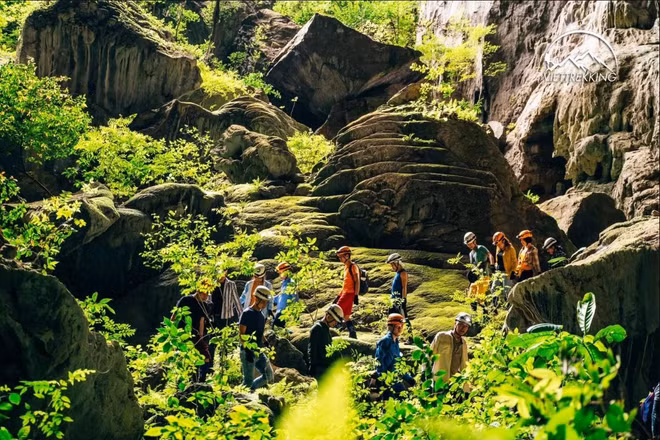 À côté de la valeur géologique, topographique et géomorphologique, la nature a donné à Phong Nha-Ke Bàng des paysages aussi mystérieux que majestueux. Photo: phongnhakebang.vn phong-nha-ke-bang-tourisme.jpg