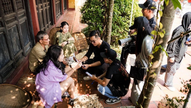 Le projet se concentre sur le tournage et la diffusion de vidéos sur YouTube, documentant le voyage de la génération Z pour découvrir les valeurs traditionnelles. Photo: NDEL generation-z.jpg