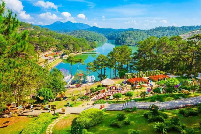 La vallée de l’Amour, un site emblématique de Dà Lat qui enchante les visiteurs par sa beauté naturelle et son ambiance romantique. Photo : createtravel.tv vallee-de-lamour-un-site-emblematique-de-da-lat.jpg