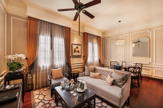 La suite Charlie Chaplin dans l’aile Patrimoine récemment rénovée du Sofitel Legend Metropole Hanoi. Photo : SLMH charlie-chaplin-suite.jpg