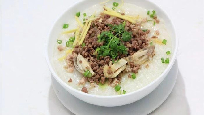 Le porridge au bœuf (Cháo bò). Photo: TasteAtlas chao-bo-tasteatlas.jpg