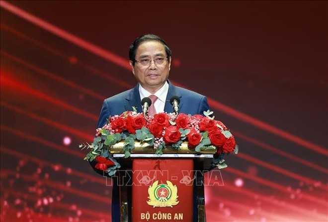 Le Premier ministre Pham Minh Chinh prononce un discours et lance le mouvement « Tout le peuple protège la sécurité nationale ». Photo : VNA pm-pham-minh-chinh.jpg