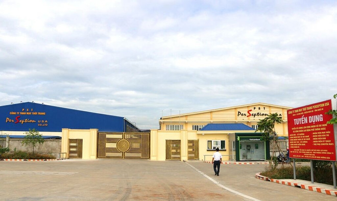 Usine de confection dans le district de Nghi Lôc, province de Nghê An. Photo : VNA usine-de-confection-dans-le-district-de-nghi-loc.jpg