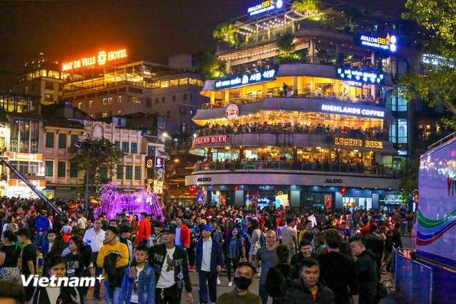 La place Dông Kinh Nghia Thuc d'aujourd'hui. Photo: VietnamPlus place-dong-kinh-nghia-thuc.jpg