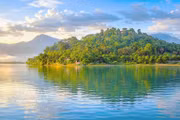 Le lac Lak, le plus grand et l’un des plus beaux lacs d’eau douce naturels des Hauts Plateaux du Centre