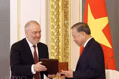 Le dirigeant To Lam reçoit en Russie le Prix international de la paix Lev Tolstoï 2026