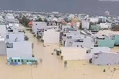 Le quartier de Hoai Nhon Dong, province de Gia Lai est sous l'eau. Photo : VNA