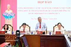 La conférence de presse sur l’ordre du Président de la République sur la promulgation de trois ordonnances. Photo : VNA