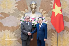 Le président de l’Assemblée nationale du Vietnam, Tran Thanh Man, a reçu le 16 juin à Hanoï, le vice-président du Bundestag de la République fédérale d’Allemagne, Bodo Ramelow, en visite officielle au Vietnam.