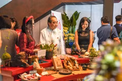 Dé visiteurs au nouveau musée du "phở", situé dans le quartier de Ben Thanh à Ho Chi Minh-Ville. Photo : sggp.org.vn