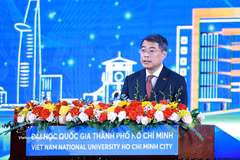 Le Premier ministre Le Minh Hung prend la parole. Photo : VNA