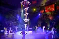 En 2025, « Duo Love » avait déjà remporté la médaille d’or au Festival international du cirque d’Almaty (Kazakhstan) et la médaille d’argent au Festival international « Sans frontières » en Russie. Photo : VNA