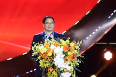 Le Premier ministre Pham Minh Chinh prend la parole lors de la cérémonie d'ouverture de la Semaine “Grande union nationale – Patrimoine culturel du Vietnam” 2025. Photo : VNA