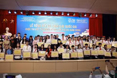 La cérémonie de remise des prix du 55e Concours international de lettres UPU (édition 2026) à Hanoï. Photo : Vietnam Post