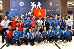 L'équipe vietnamienne aux Championnats du monde juniors 2025. Photo : VNA