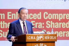 Le secrétaire général du Parti communiste du Vietnam et président To Lam prononce un discours de politique générale au Conseil indien des affaires mondiales. Photo : VNA