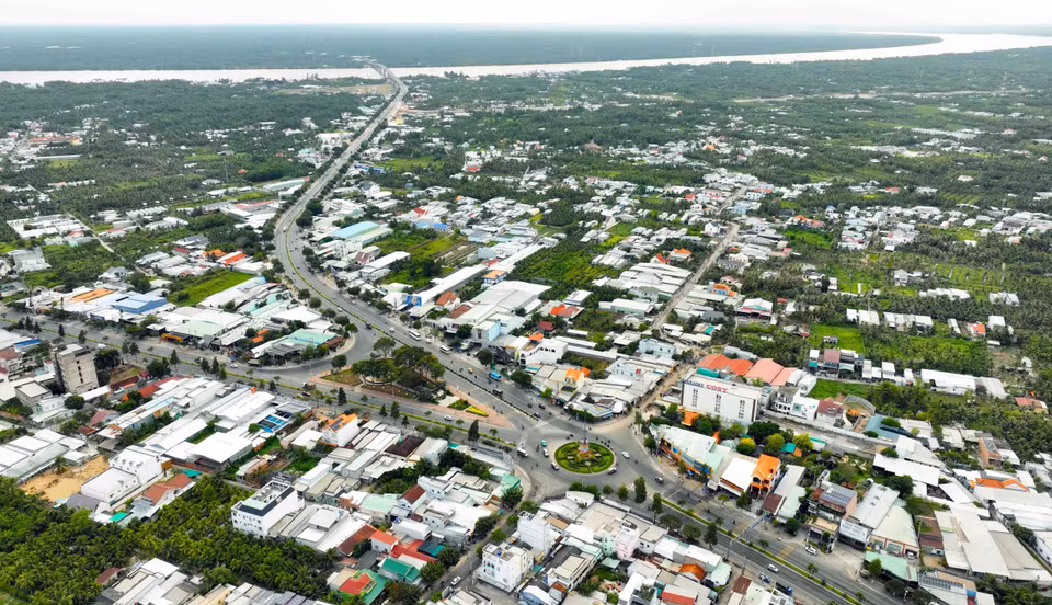 Nationale 60, ville de Ben Tre, en direction de la province de Ben Tre vers celle de Tra Vinh. Photo : VNA