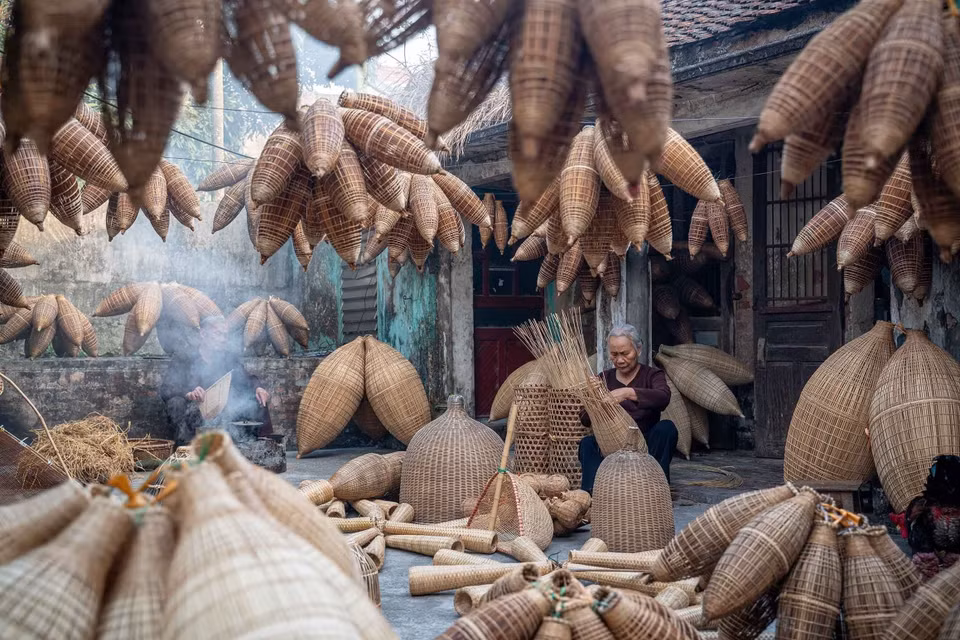 Les artisans du village perpétuent au quotidien le métier transmis par leurs ancêtres.
