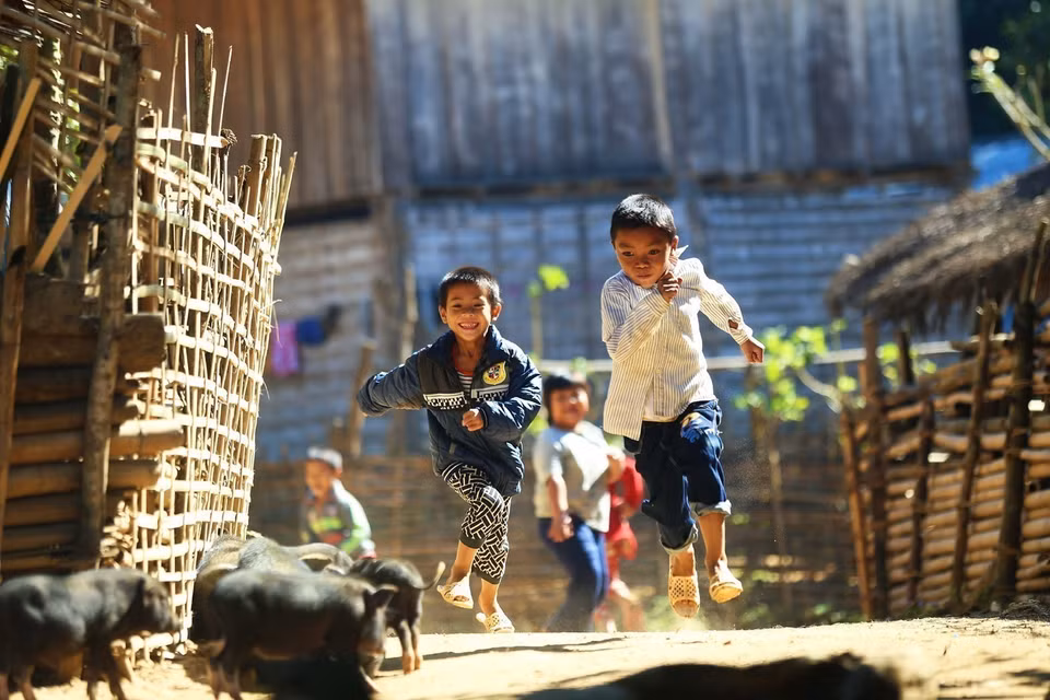 La joie des enfants des Hauts Plateaux du Centre. Photo : VNA