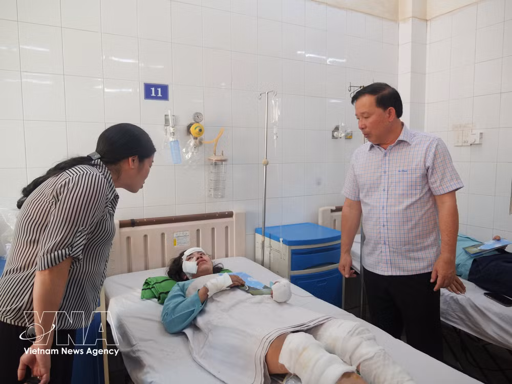 vnanet-potal-dieu-tri-tich-cuc-cho-cac-nan-nhan-trong-vu-tai-nan-khien-7-nguoi-tu-vong-o-dong-nai-8902038.jpg