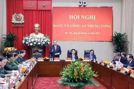 Le secrétaire général du Parti communiste du Vietnam, Tô Lâm, prend la parole lors de la réunion. Photo : VNA