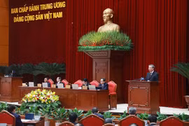 Le secrétaire général du Parti To Lam prend la parole à l'ouverture du 11e Plénum du Parti communiste du Vietnam du 13e mandat, le 10 avril à Hanoï. Photo : VNA
