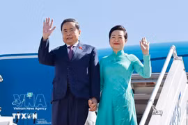 Le président de l’Assemblée nationale du Vietnam Tran Thanh Man et son épouse Nguyen Thi Thanh Nga. Photo : VNA
