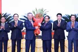 De gauche à droite : le président de l’Assemblée nationale Tran Thanh Man, le secrétaire général du Parti et président du Vietnam To Lam, le Premier ministre Pham Minh Chinh et le permanent du Secrétariat du Parti Luong Cuong. Photo: VNA