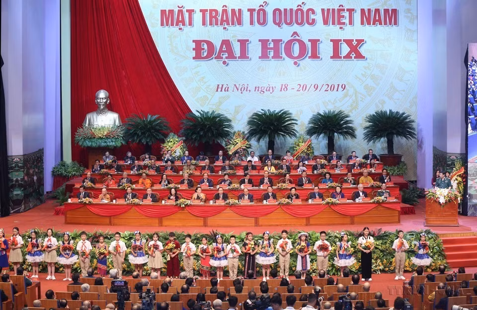 La cérémonie d'ouverture du 9e Congrès national du Front de la Patrie du Vietnam, mandat 2019-2024 au Centre national des congrès à Hanoï. Photo: VNA
