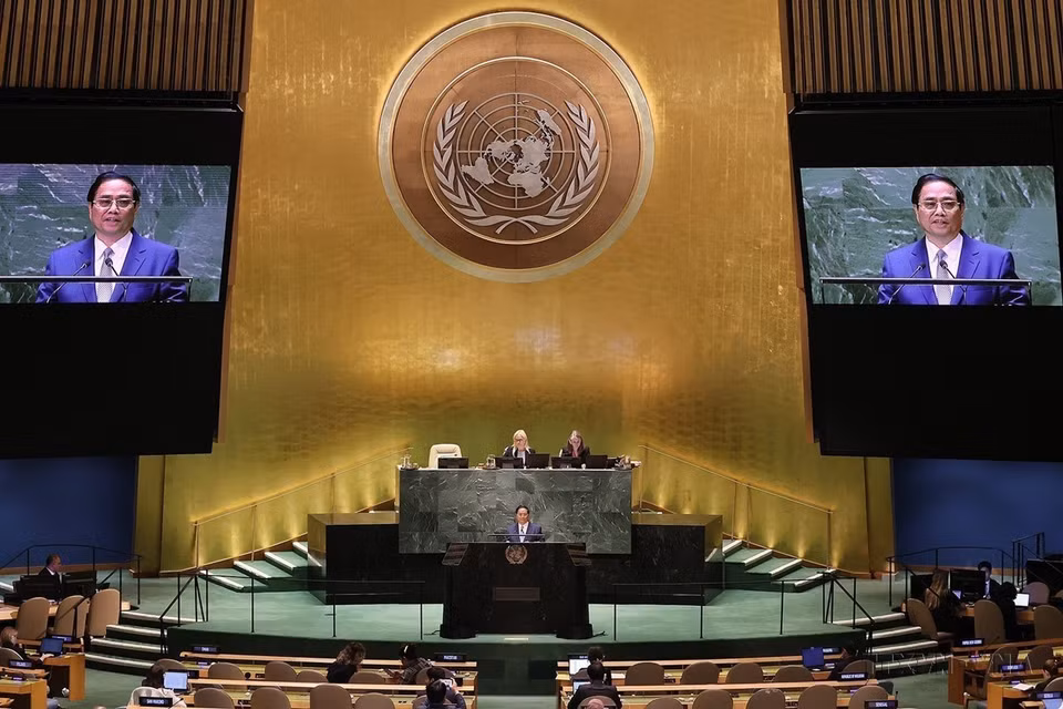 Dans l'après-midi du 20 septembre 2023, au siège des Nations Unies à New York (États-Unis), le Premier ministre Pham Minh Chinh prend la parole lors du débat général de la 78e session de l'Assemblée générale de l'ONU.
