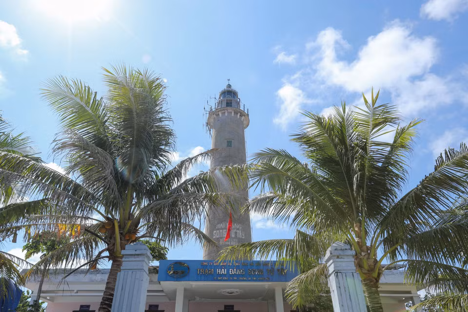 Station du phare de l'île de Song Tu Tay. Photo : VNA