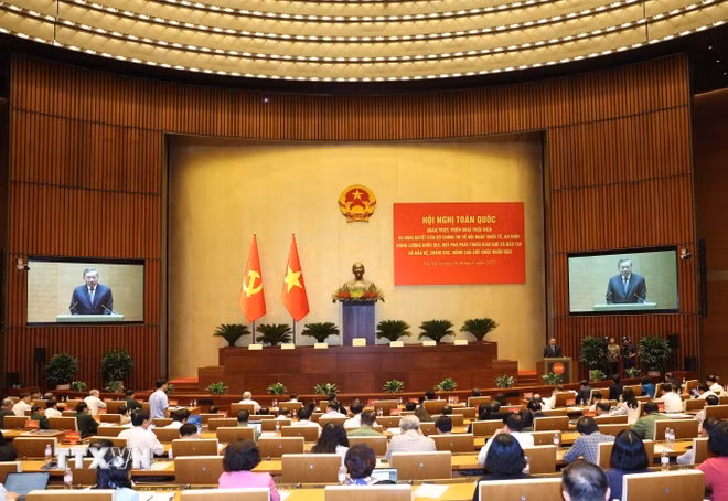 tong-bi-thu-to-lam-du-va-phat-bieu-chi-dao-hoi-nghi-toan-quoc-quan-triet-4-nghi-quyet-cua-bo-chinh-tri-8277621-1.jpg