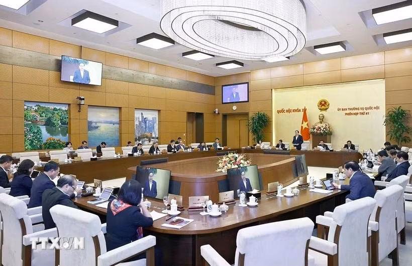 uy-ban-thuong-vu-quoc-hoi.jpg