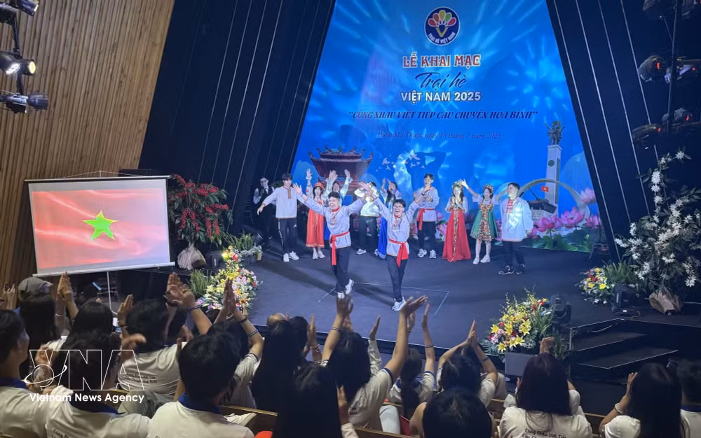 vnanet-potal-tuoi-tre-kieu-bao-chung-tay-viet-tiep-cau-chuyen-hoa-binh.jpg