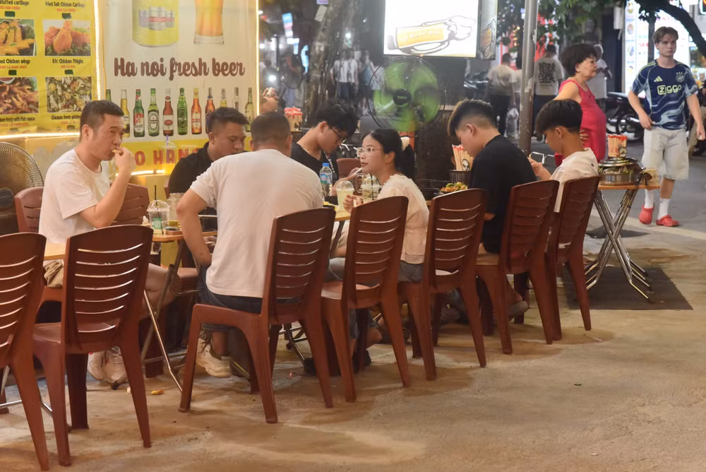 potal-ha-noi-ky-vong-danh-thuc-tiem-nang-du-lich-tu-kinh-te-dem-8837886.jpg