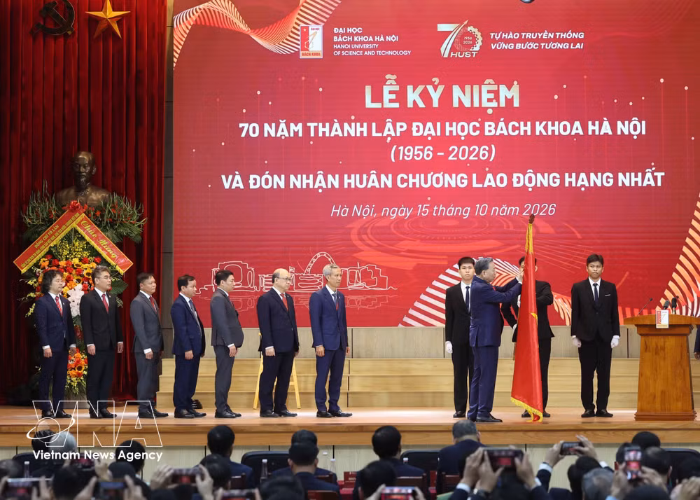 vnanet_potal-tong-bi-thu-chu-tich-nuoc-to-lam-du-le-ky-niem-70-nam-thanh-lap-dai-hoc-bach-khoa-ha-noi-9089111.jpg