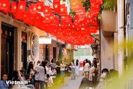Un vaste programme d’activités culturelles et artistiques sera organisé pour célébrer le 80e anniversaire de la Révolution d’Août (19 août) et de la Fête nationale (2 septembre). Photo: VNA