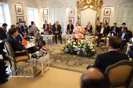 Réunion informelle entre les chefs de la diplomatie de l’Association des nations de l’Asie du Sud-Est (ASEAN) et leur homologue birman. Photo: VNA