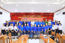 Les délégués participent au séminaire à Luang Prabang. Photo: VNA