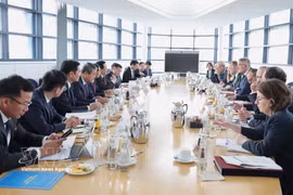 Le 11e échange théorique entre le Parti communiste du Vietnam (PCV) et le Parti social-démocrate d’Allemagne (SPD). Photo: VNA