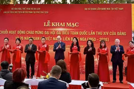 Cérémonie d'ouverture de l'exposition thématique intitulée "Le Président Hô Chi Minh et l’Assemblée nationale du Vietnam - 80 ans d’un parcours glorieux". Photo: VNA
