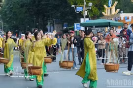 Le Festival de l’Automne de Hanoï 2026 se tiendra du 25 au 27 septembre. Photo: nhandan.vn