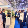 Des délégués visitent un stand présentant des produits certifiés halal à la foire HCMC Export 2026. Photo : VNA