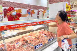 Au cours des huit premiers mois de 2026, le Vietnam a dépensé plus de 4 milliards de dollars pour importer viande, produits carnés et produits aquatiques. Photo: VNA