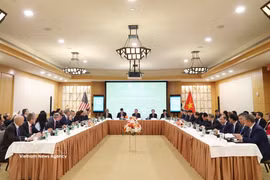 Le secrétaire général du Parti communiste du Vietnam (PCV) et président vietnamien Tô Lâm a participé, le 23 septembre à New York, à une table ronde avec des représentants de grandes entreprises américaines. Photo: VNA