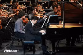 Plus de 100 jeunes musiciens asiatiques à Hanoï
