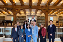 La vice-ministre vietnamienne des Affaires étrangères, Le Thi Thu Hang, et la secrétaire d'État au Commerce et aux Investissements du ministère danois des Affaires étrangères, Lina Gandløse Hansen ont coprésidé la troisième consultation politique Vietnam-Danemark. Photo: VNA