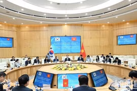 Lors de la 14e session du Comité mixte sur la coopération commerciale, industrielle et énergétique et la 8e session du Comité mixte sur la mise en œuvre de l'accord commercial Vietnam-R. de Corée tenue le 14 avril 2025 à Hanoï. Photo: VNA
