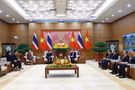 Le Premier ministre Le Minh Hung a rencontré, le 15 septembre à Hanoï, le roi de Thaïlande Maha Vajiralongkorn Phra Vajiraklaochaoyuhua et la reine, en visite d’État au Vietnam du 14 au 16 septembre 2026. Photo: VNA